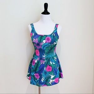 🛍CLOSET CLEAN-OUT - MAKE OFFERS🛍 Vintage Skirted Tropical Floral Swimsuit